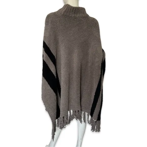 Barefoot Dreams Sweater Cozy Chic Beach Fringe Lounge Poncho