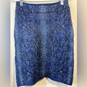 Chic Blue Snakeskin Print Pencil Skirt. Size Medium
