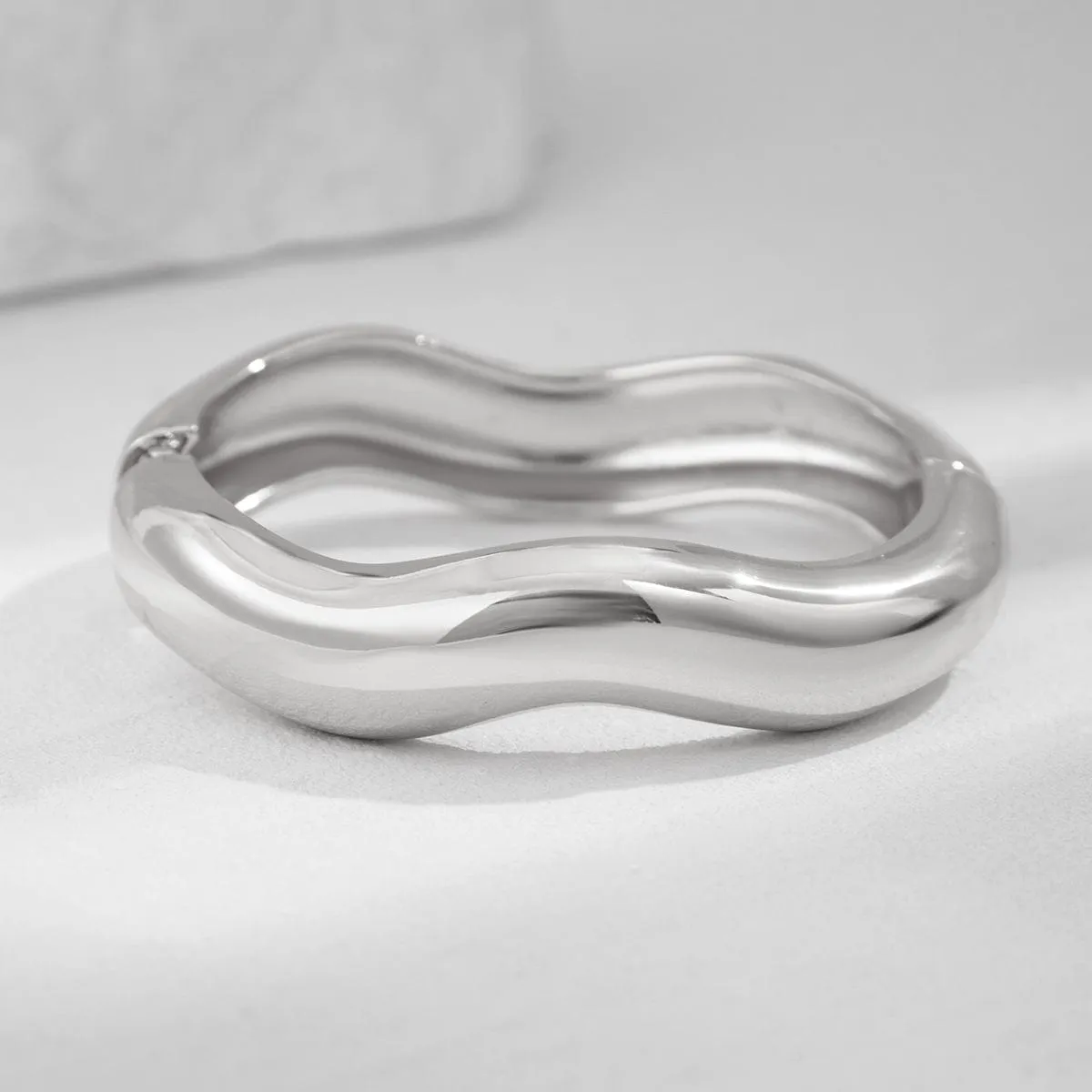 Chic Gold Silver Tone Glossy Wave Bangle Bracelet