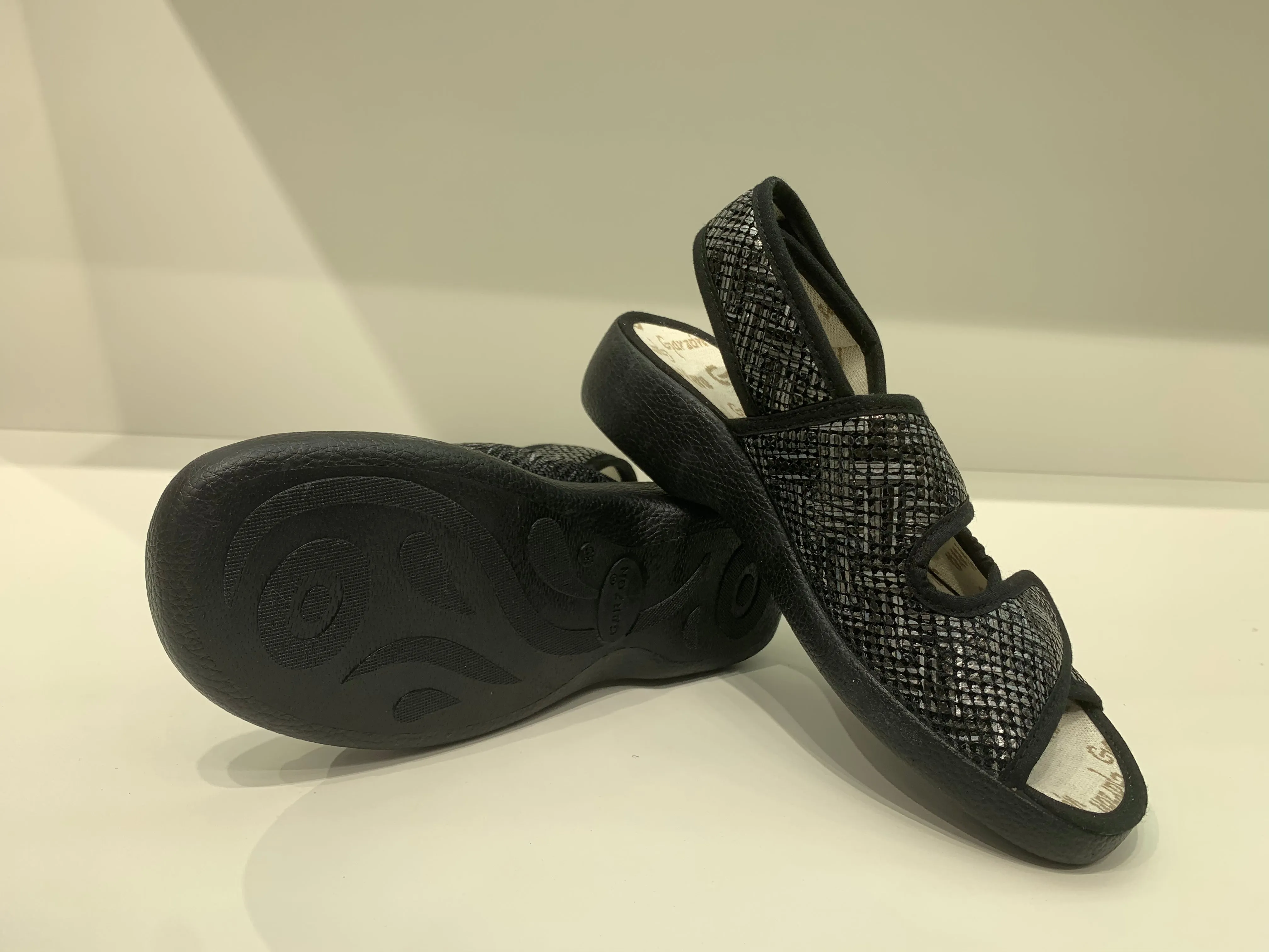 COMFORT STRAP BLACK