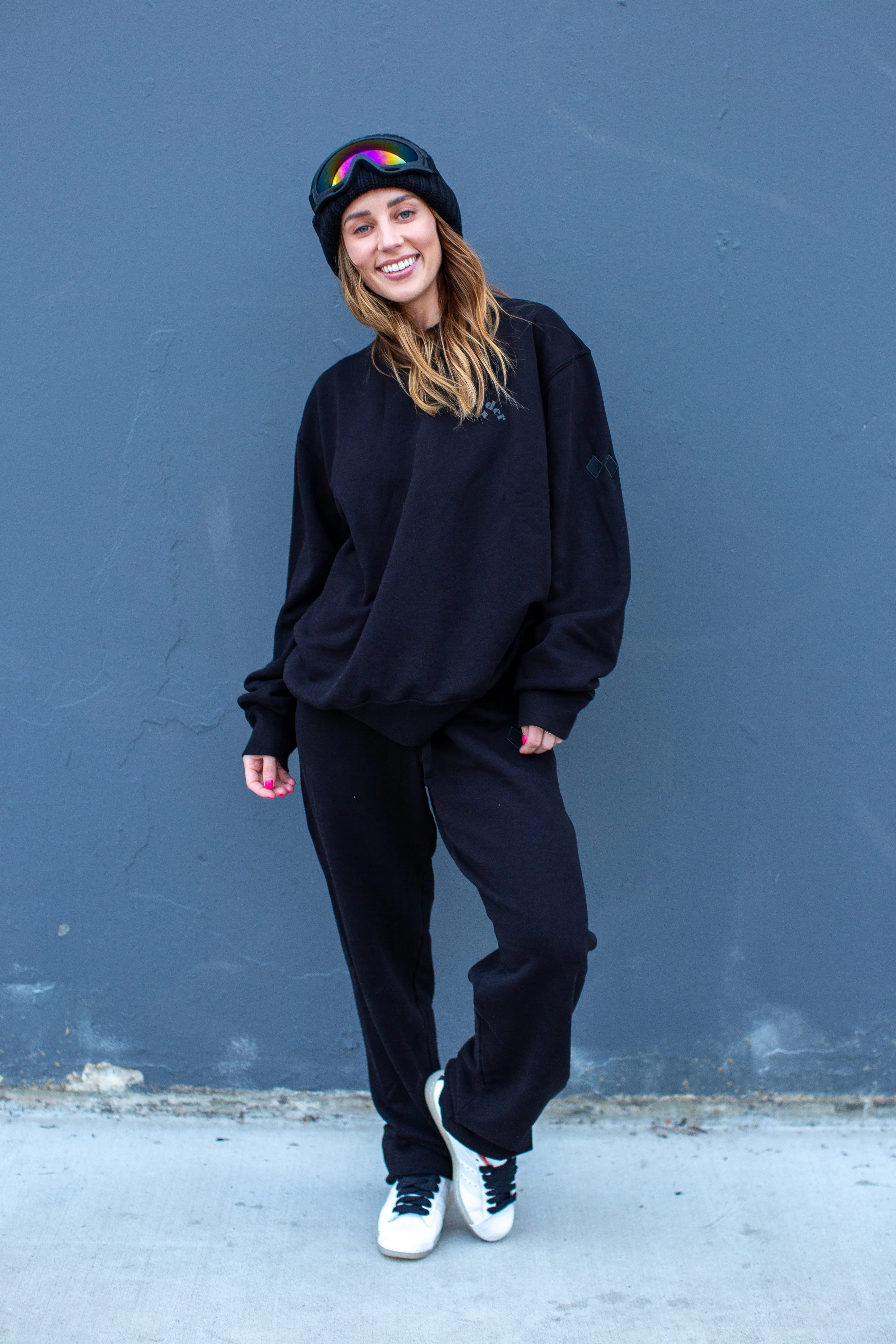 Crewnecks - Black