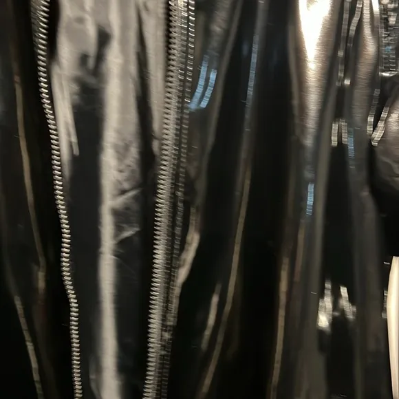 Dennis Basso, large, stylish true black patent raincoat EUC