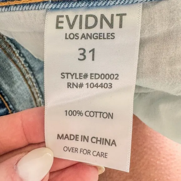 EVIDNT Los Angeles Distressed Cropped Jeans - Size 31, Stylish &amp; Modern