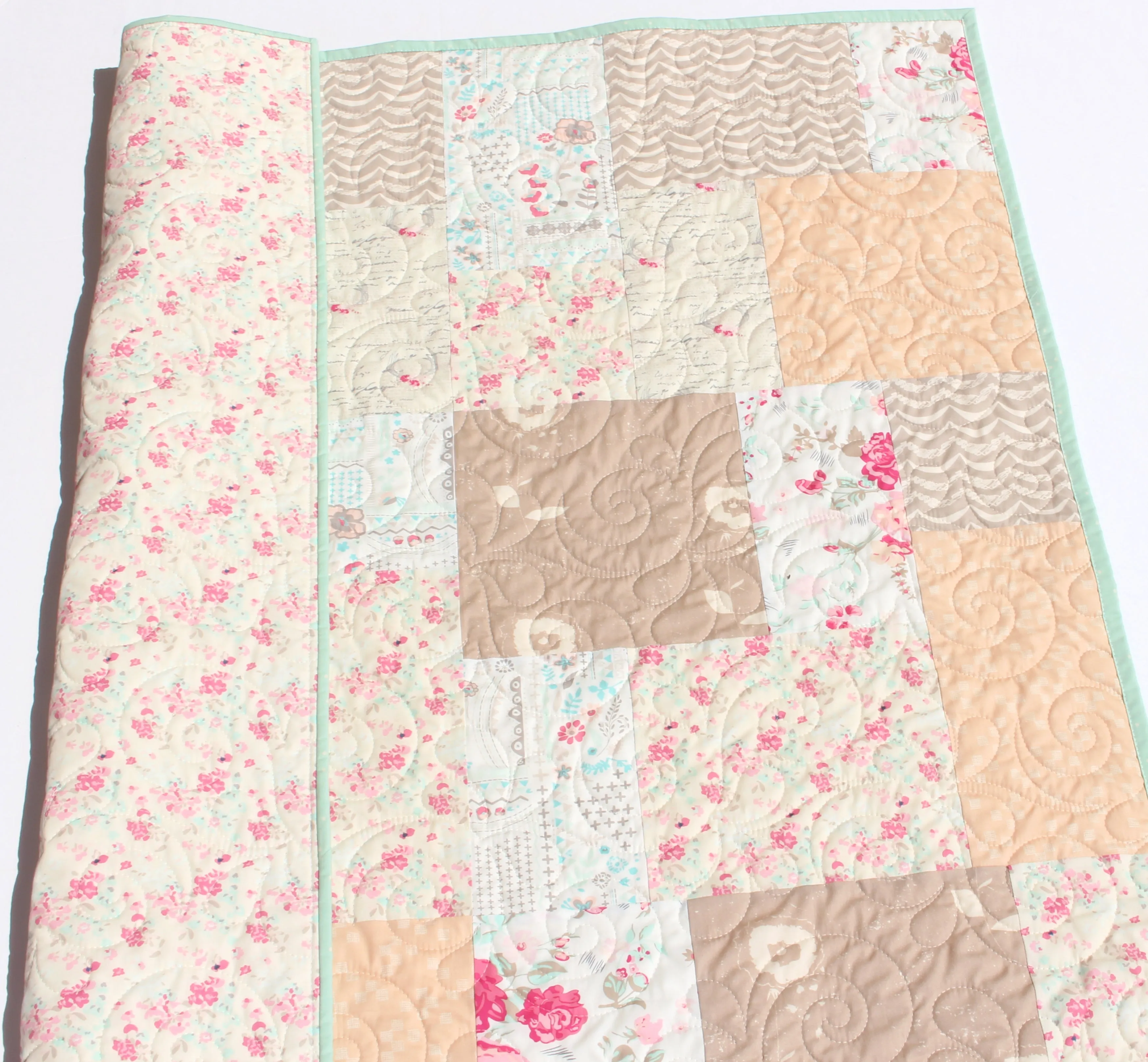Farmhouse Baby Quilt, Minky Floral Blanket, Roses Crib Bedding, Vintage Chic Flowers
