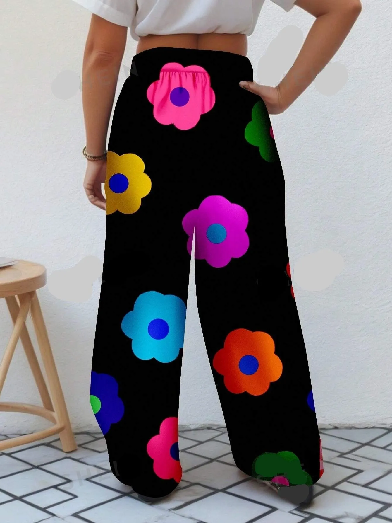 Flower Power Black Print Pants for Curvy Gals