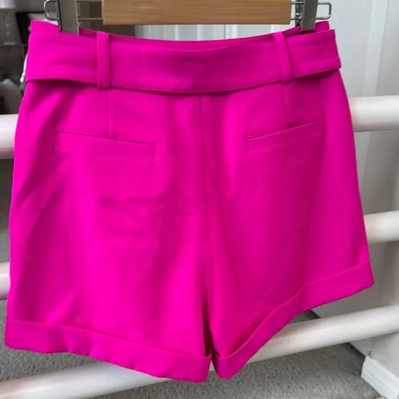Generation Love Milo Crepe  Women's Pink Belted Cuffed Shorts NWT SZ 8