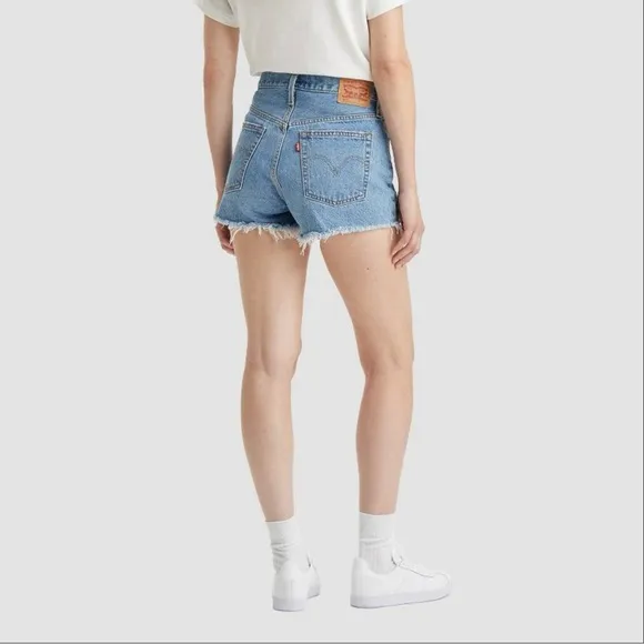 HIGH RISE HIGH WAIST DISTRESSED MOM SHORTS