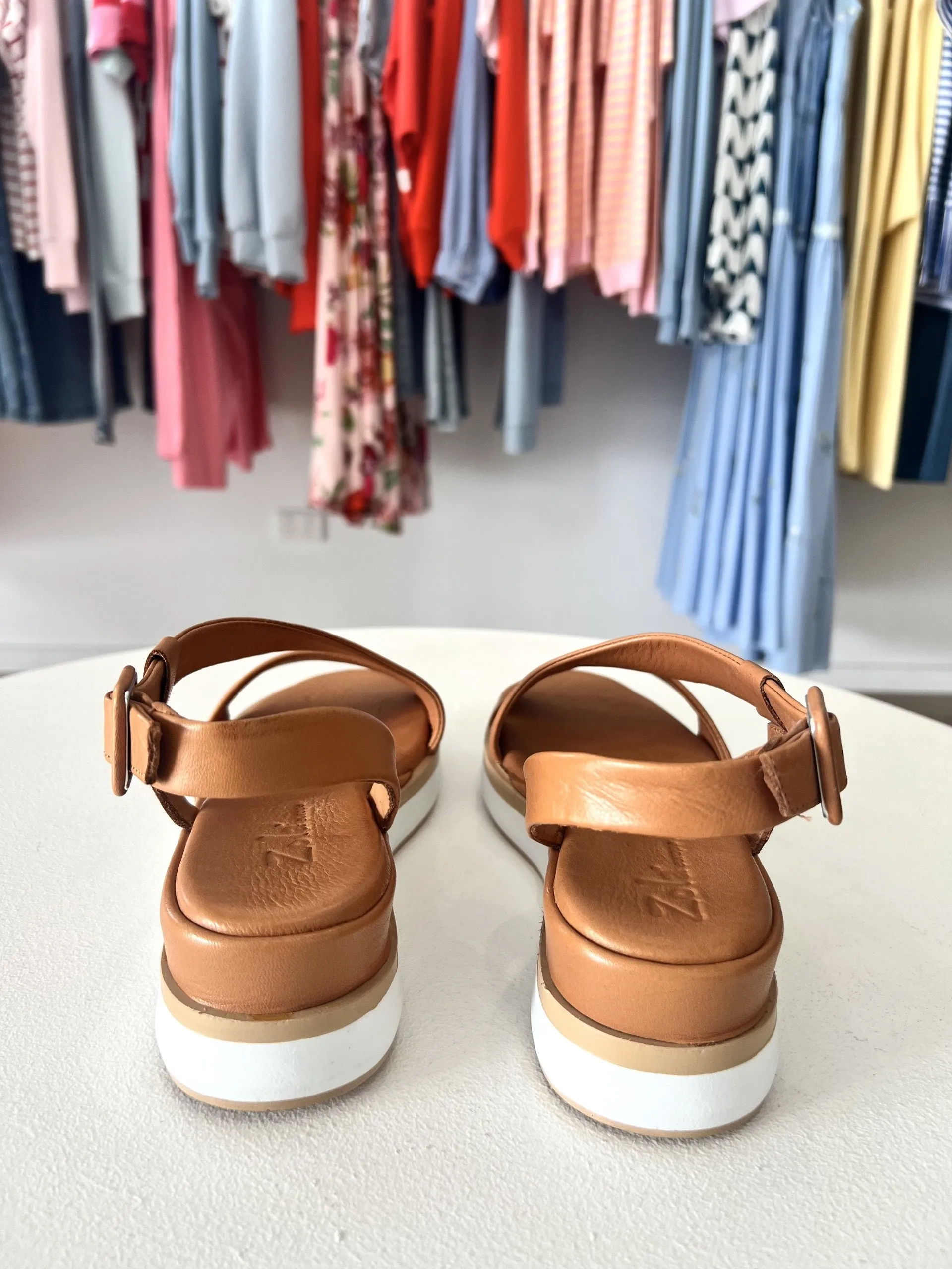 HULYA LEATHER SANDAL || TAN