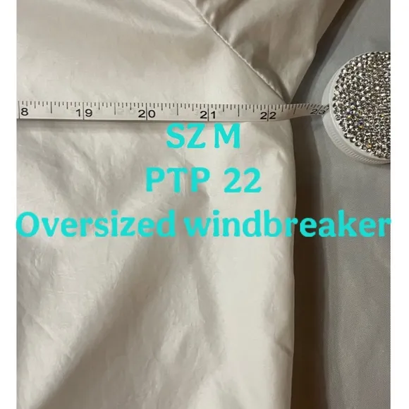 Jordan Sz M Women's White Windbreaker Jacket