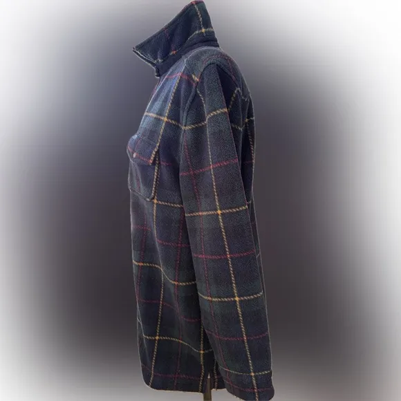Lauren Ralph Lauren Stylish plaid fleece zip-up jacket with a classic design.