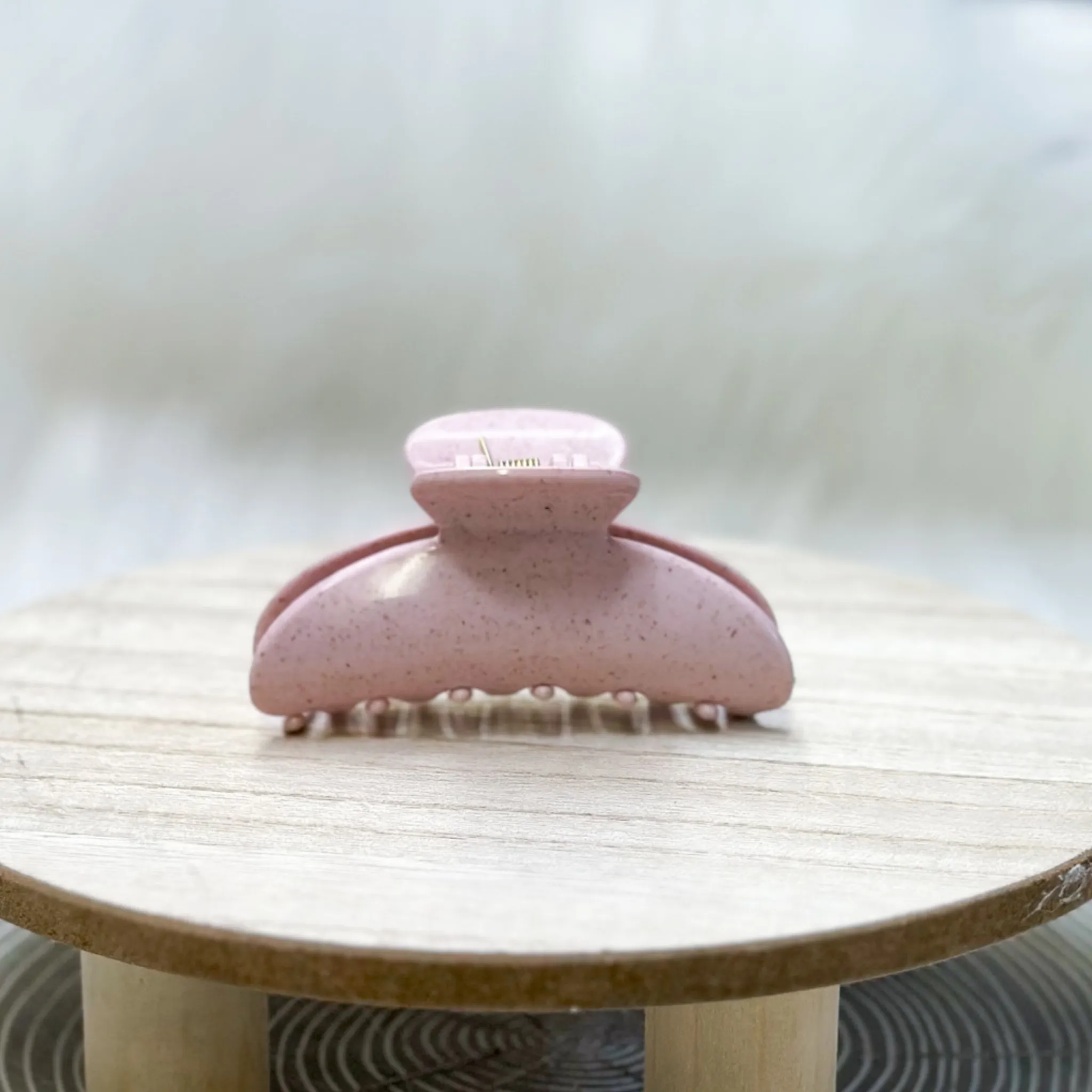 Light Pink Speckle Claw Clip