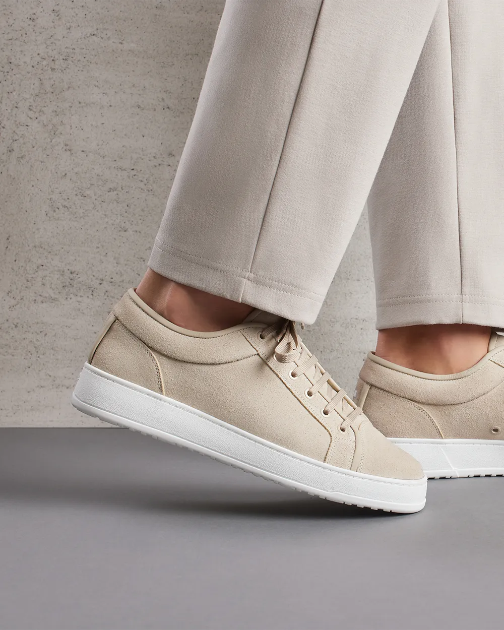 LT 01 Shades Suede Sand
