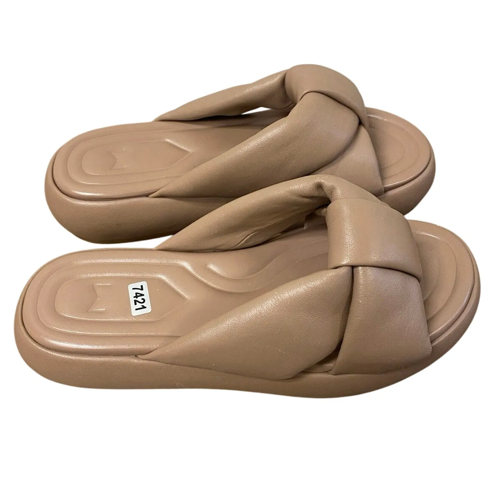 Marc Fisher Nude Leather Soft Strap Sandals Sz 7.5