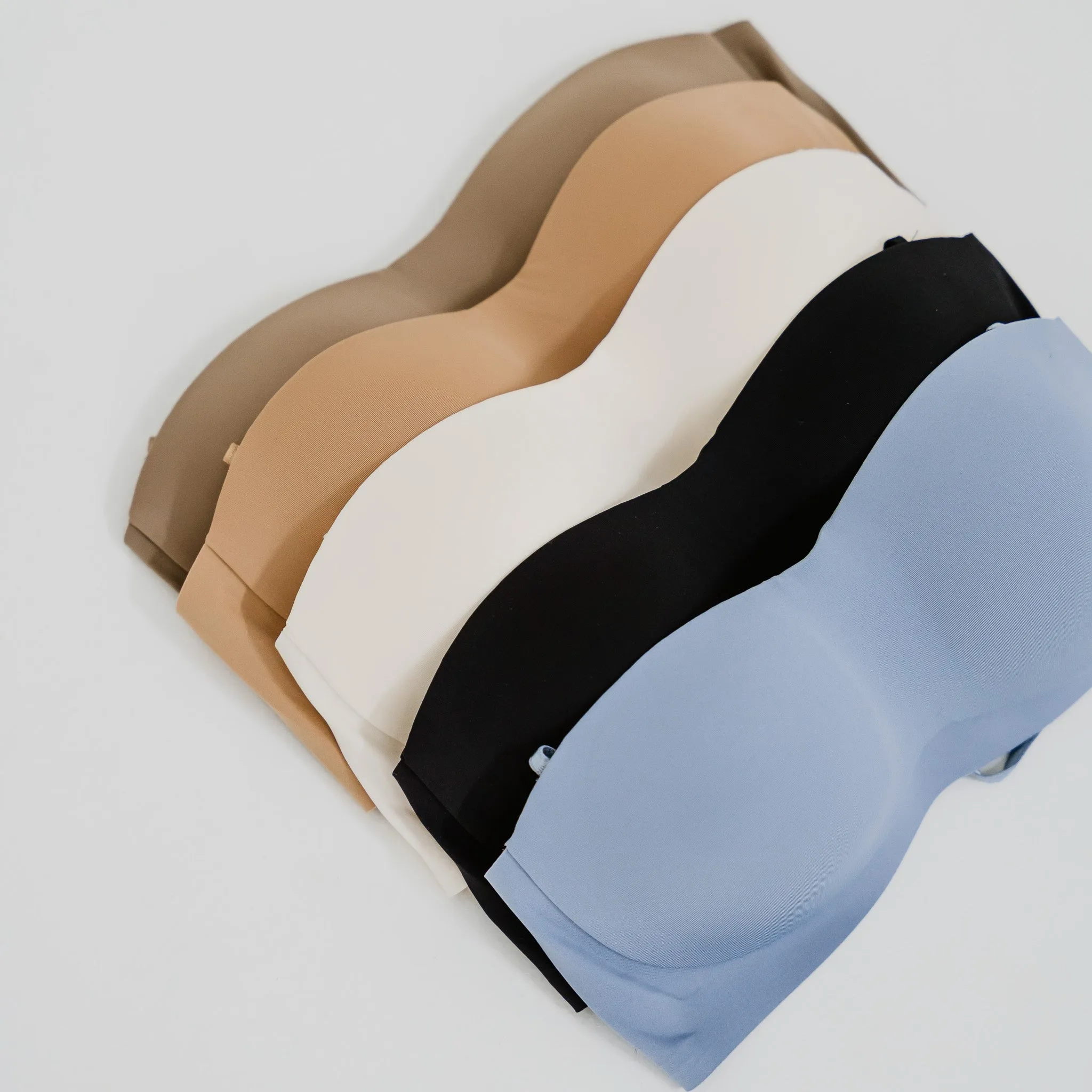 Minimalist Chic! Lightly-Lined Seamless Strapless Wireless Bra in Berry Frost