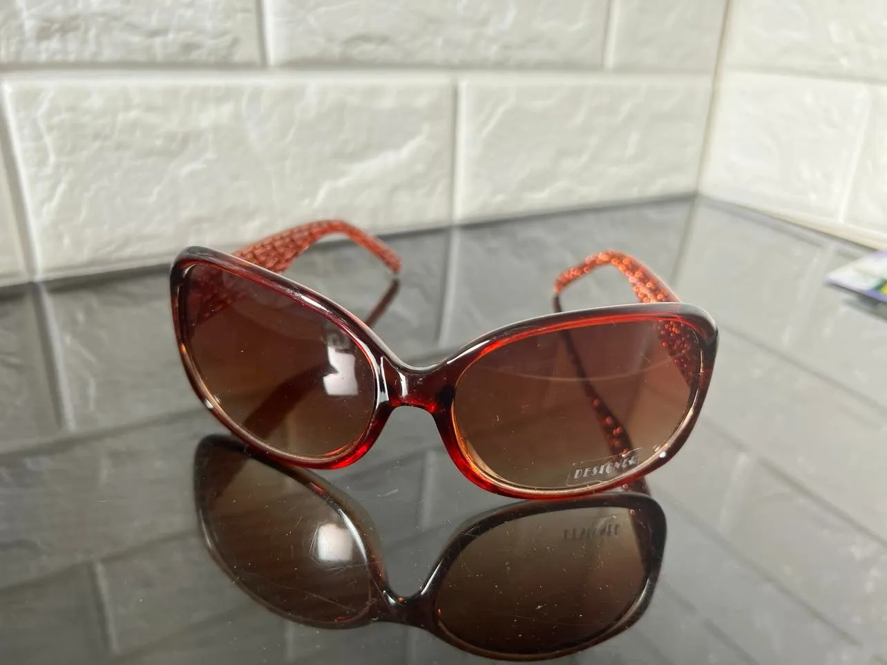 New Designer Rep. Sunglasses, 400 UV Protection! Stylish Gradient Lenses! Burnt Orange