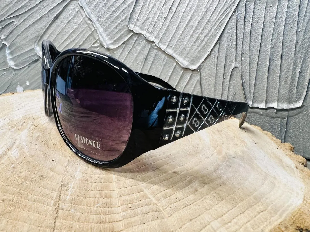 NEW Designer Rep. Sunglasses, 400 UV Protection! Stylish Purple Gradient Lenses! 88
