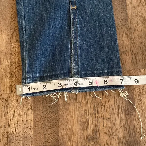 NWT Parker Smith fabulous distressed jeans. So great and classy.