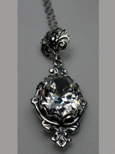 P18, Pin Pendant, Stylish Victorian Jewelry Design#P18