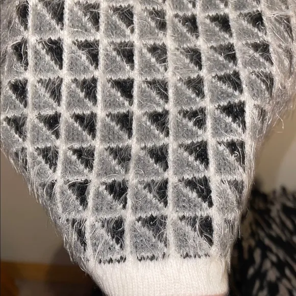 🤎Piccadilly Black and Grey Patterned Fuzzy Warm Sweater