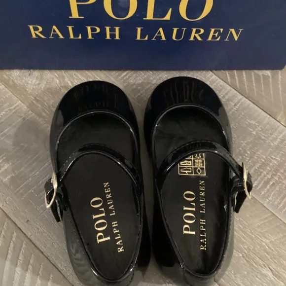 POLO RALPH LAUREN Toddler Girls Kinslee Leather Flats, size 4