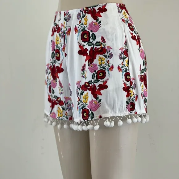Show Me Your Mumu Sawyer Pom Pom Shorts w/pockets