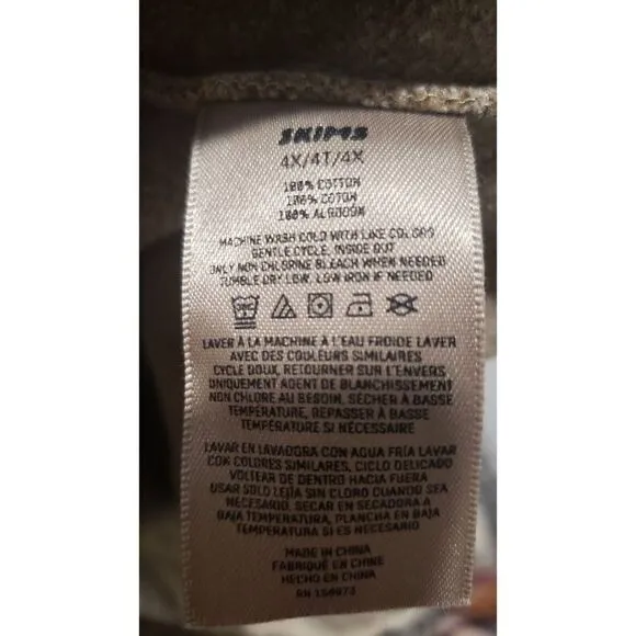 SKIMS NWT Boyfriend Fleece Shorts - Desert - 4X‎