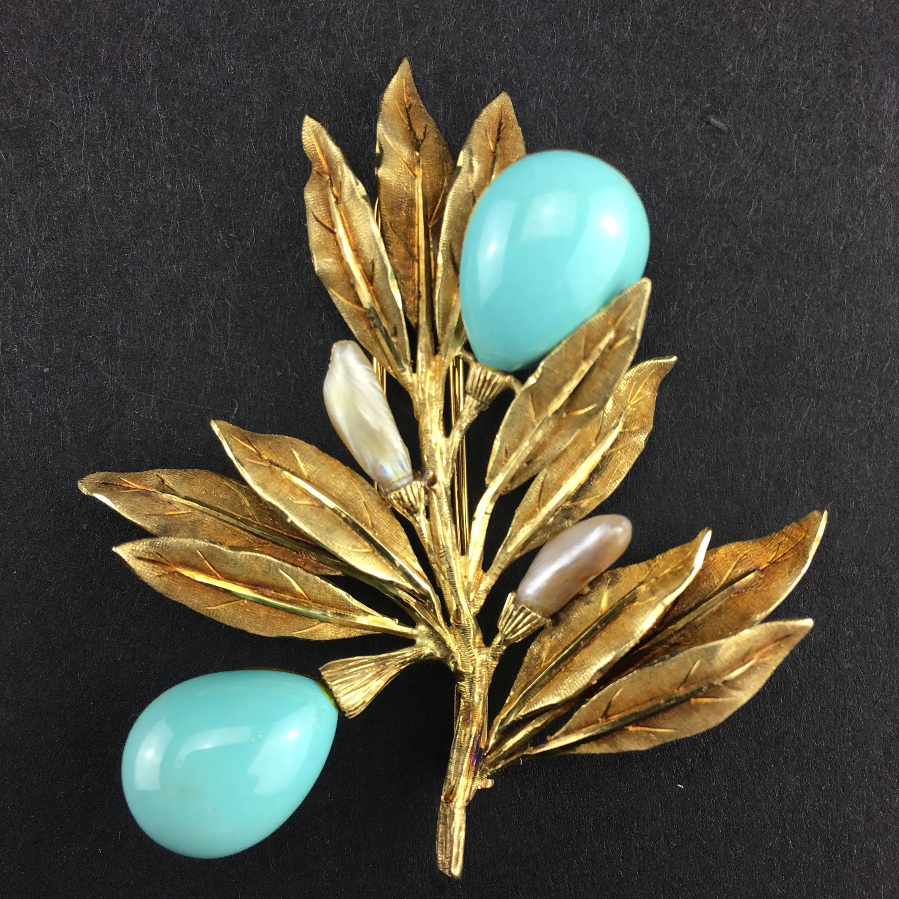 SOLD Mario Buccellati yellow gold, turquoise and pearl flower brooch