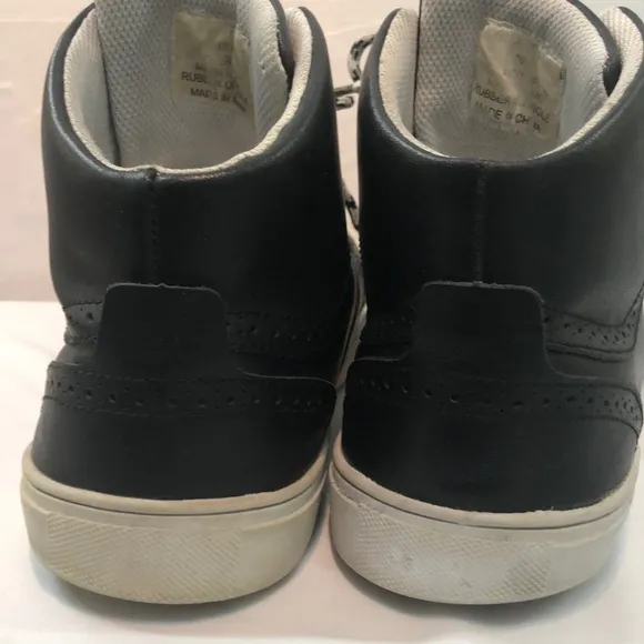 Steve Madden Black Leather High Top Sneakers 10.5