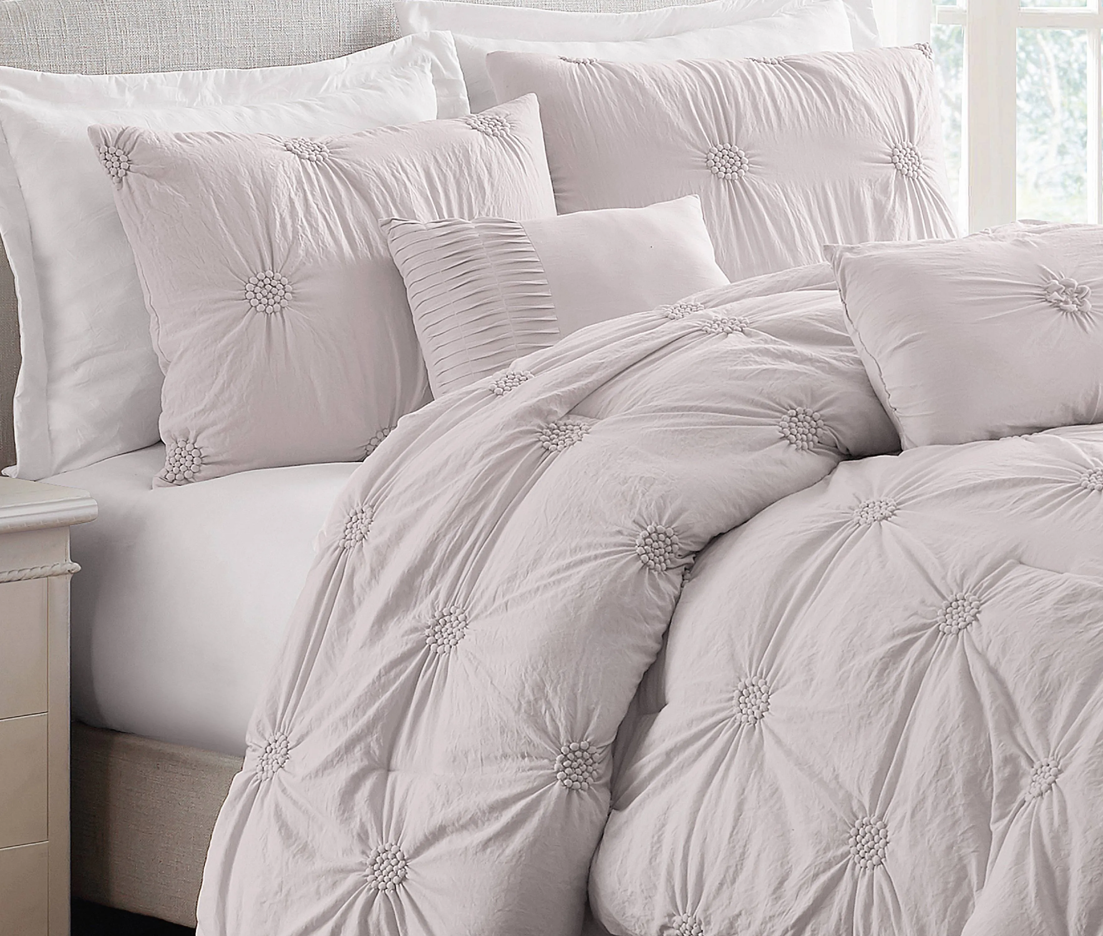 Stylish Extra Plush Comfort Floral Pin-tuck Comforter Set in Blush, Size Full/Queen!