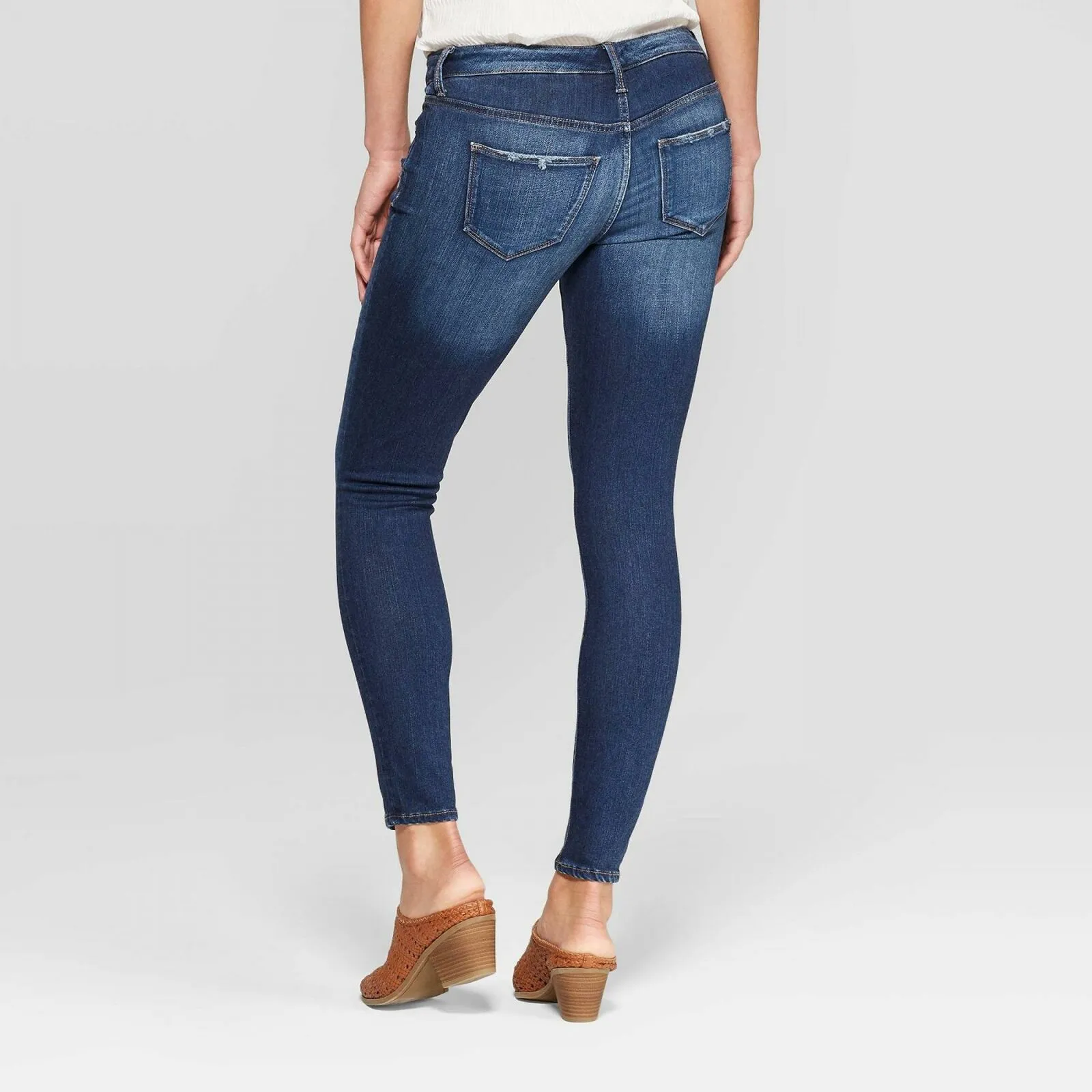 Universal Thread Women's Mid Rise Skinny Jeans