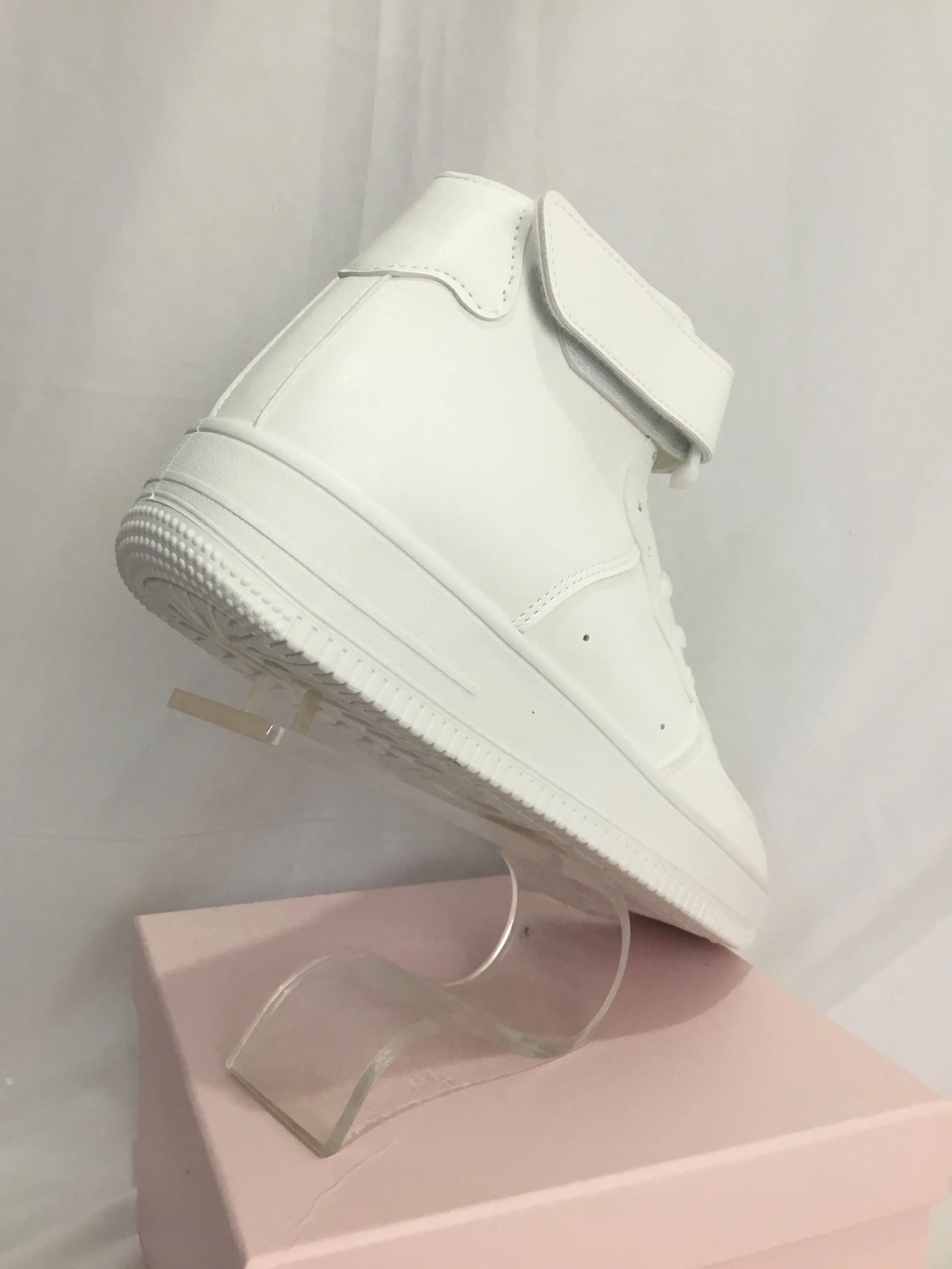 White Men Sneakers