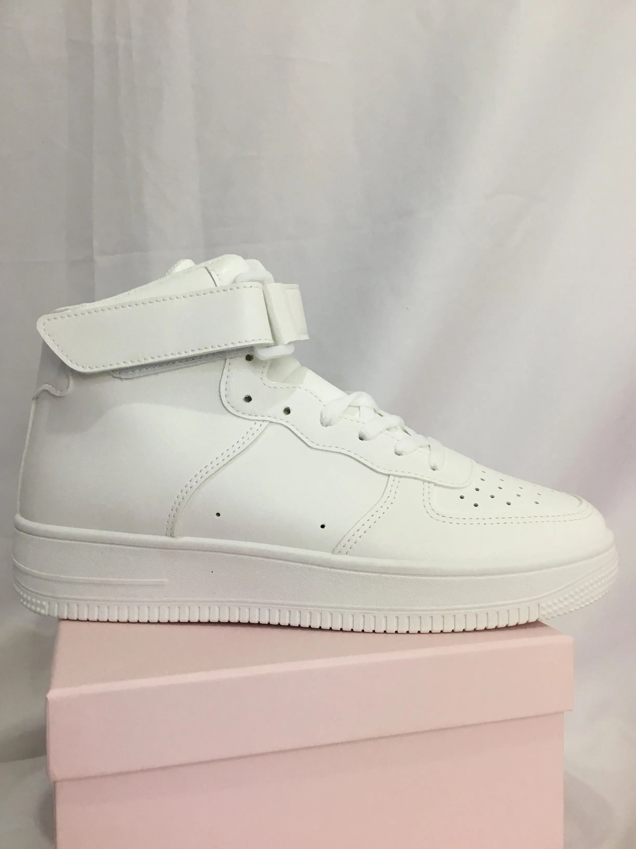 White Men Sneakers