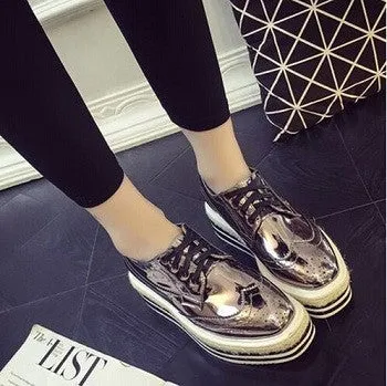 Women Creepers Platform Shoes Patent Leather Oxfords Spring Flats Casual Lace-Up Women Brogue Shoes 3D07